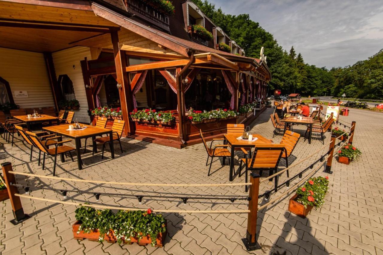 Pensiune Restaurant Lyra Корунка Экстерьер фото