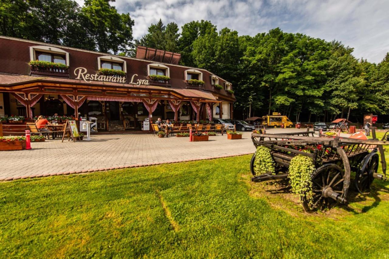 Pensiune Restaurant Lyra Корунка Экстерьер фото